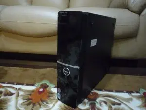 DELL VSTRO 220S