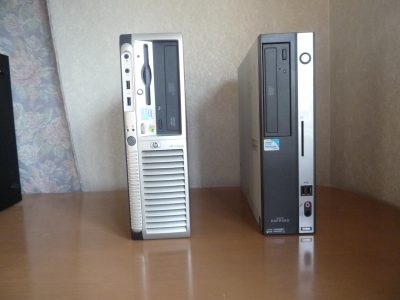 左 旧パソコン 右新パソコン　