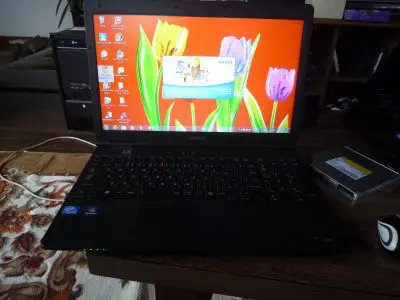 TOSHIBAノートパソコン DVDドライブの取り替え|北九州市八幡西区 