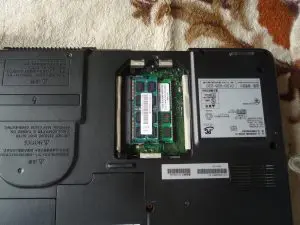 LIFEBOOK AH30/C SSD換装メモリ増設｜北九州市八幡西区『パソコン修理 ...