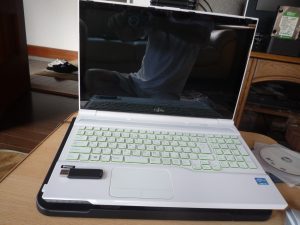 富士通LIFEBOOK AH56/K