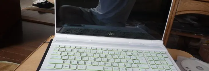 富士通LIFEBOOK AH56/K