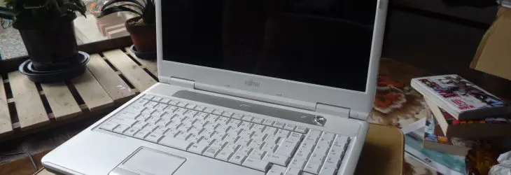 LIFEBOOK AH30/E