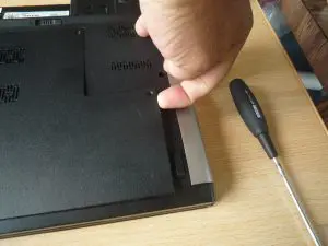 カバーをめくる