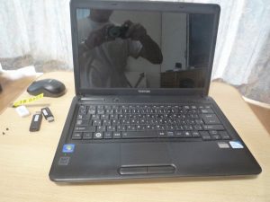 TOSHIBA 　Ddynabook B240/22B