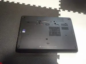 パソコン裏側の写真