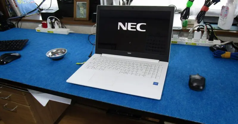 NECノートパソコン