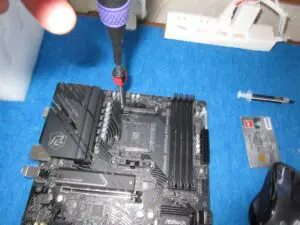 純正 CPUファン取り付けキットを外す