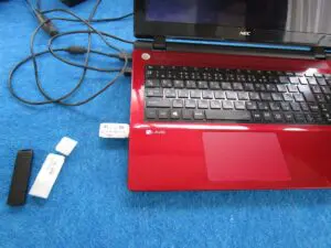 インストールUSBを挿す