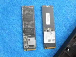 既存とクローン済みのm.2 nvme SSD
