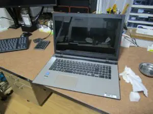 TOSHIBA dynabook　BX/67TG