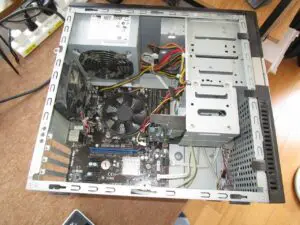 内部をエアーブローで掃除した状態の写真