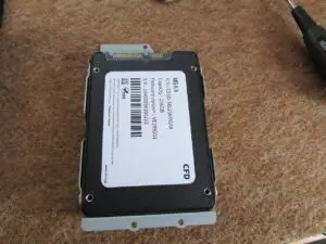 マウンターを新品のSSSDに取り付けた