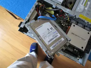 マウントをハードディスク事　取り外した。