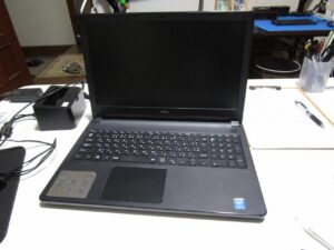 DELL Vostro15 3000