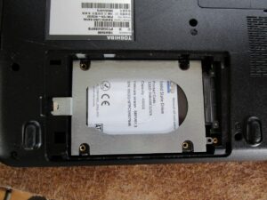 SSDを取り付ける