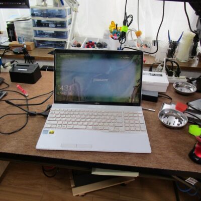 液晶がぼやけている