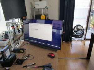別のパソコンに接続してデータを抽出中