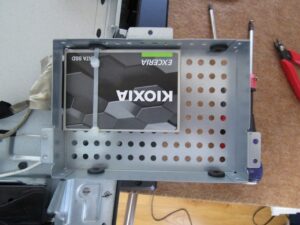 SSDを取り付けた写真