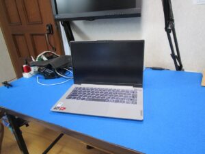 LENOVO　Ryzenノートパソコン