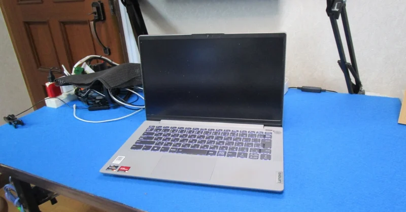 LENOVO　Ryzenノートパソコン