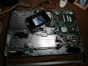 マウンター事　ハードディスクを取り外した