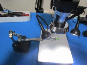 デジタル顕微鏡で検査