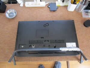 パソコンを裏返した状態