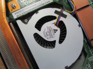 清掃後　きれいに清掃した冷却ファン