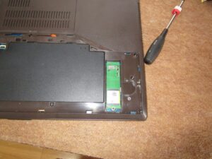 既存のSSDが見える状態