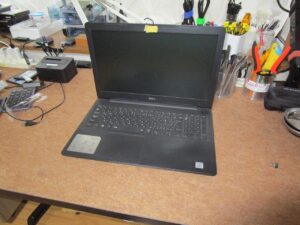 DELL Vostro 15 3000