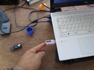 Windowsインストールメディアでブート起動中