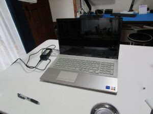 富士通 LIFEBOOK NH90/ H1